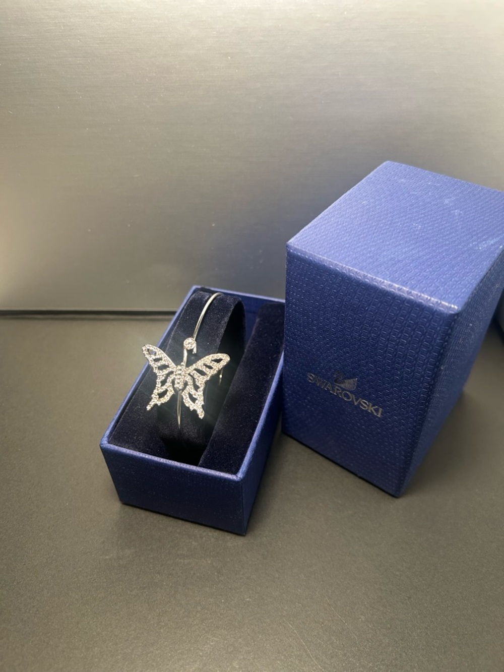 Swarovski Bracelet with Box - Picture 5 of 12